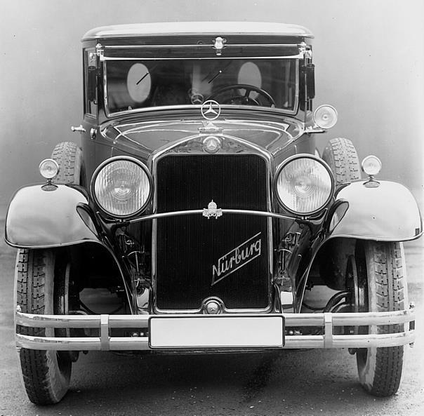 Pullman-Limousine für den Papst: 1930 erhielt der Vatikan einen individuell für den Heiligen Vater umgebauten Mercedes-Benz Typ Nürburg zum Geschenk.